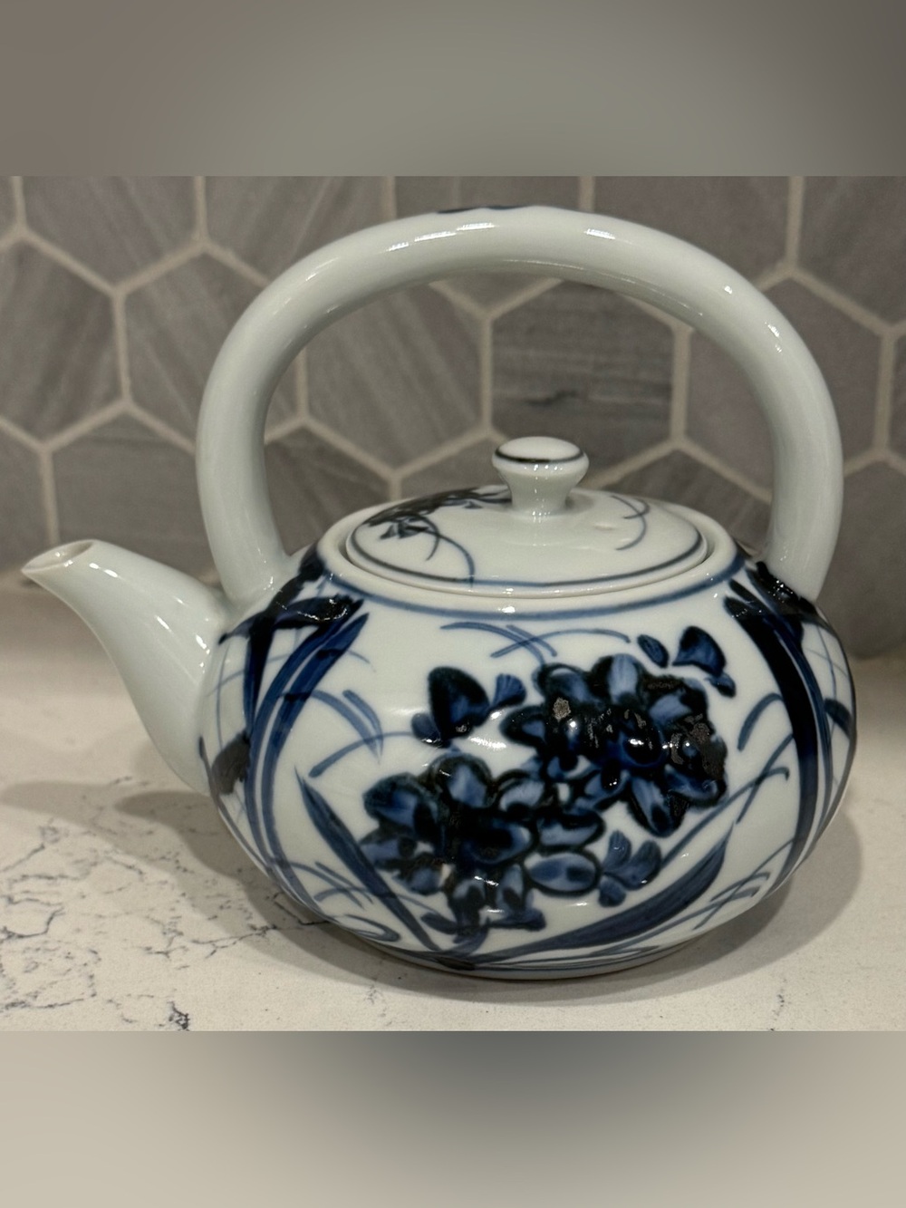 Vintage Ryuho Sanyo Toki Japan Blue White Porcelain Floral Teapot Mino Ware